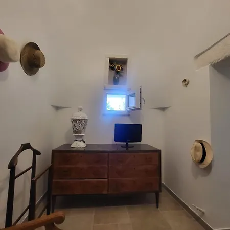 Trullo Emmaus בית נופש קרוביניו