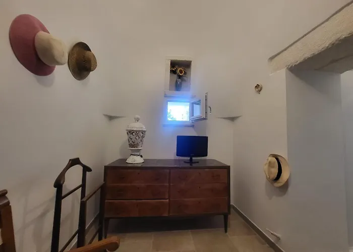 Trullo Emmaus Дом отдыха Каровиньо